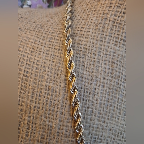 Vintage Thick Rope Chain Gold Rope Chain Stamped Avon 22" Total - Picture 12 of 14